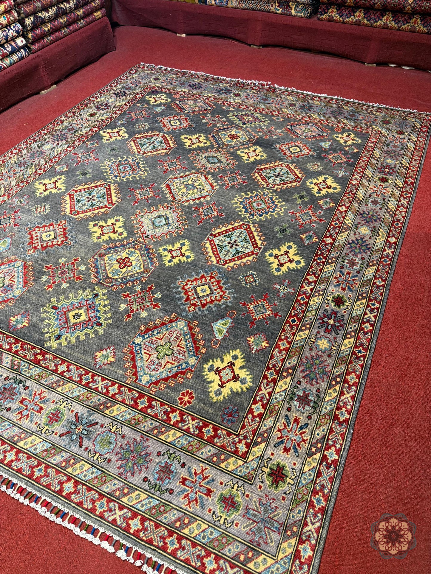 The Modern Nomad - Hand-Knotted Afghan Ziegler / Arijana Carpet (C058)
